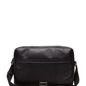 Calvin Klein Chase Messenger 001