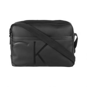 Calvin Klein Raised Logo Messenger Laukku