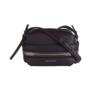 Calvin Klein Small Crossover Clutch Laukku