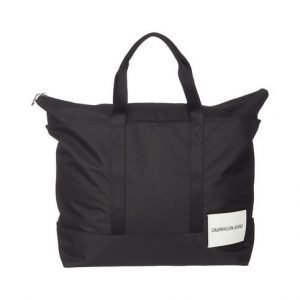 Calvin Klein Sport Essential Carryall Tote Laukku