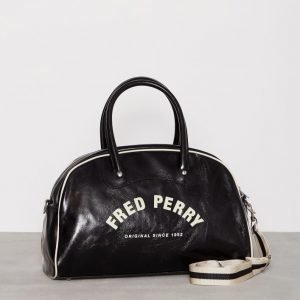 Fred Perry Classic Grip Bag Viikonloppulaukku Musta/Ecru