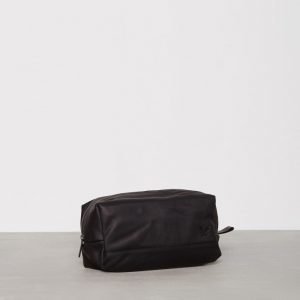 Lyle & Scott Leather Toiletry Bag Toilettilaukku Musta