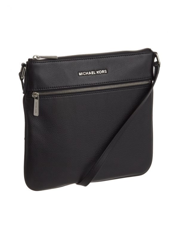 Michael Kors Bedford Flat Crossbody Nahkalaukku