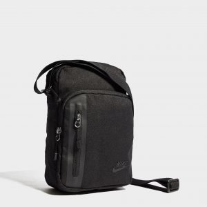 Nike Core Small Crossbody Bag Olkalaukku Musta