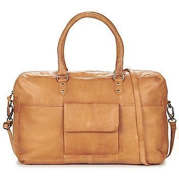 Pieces PIPPI LEATHER TRAVEL BAG olkalaukku